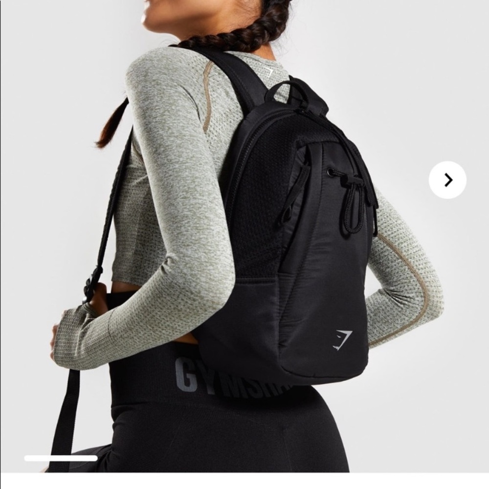 ISO GYMSHARK MINI LIFESTYLE BAG!!!!